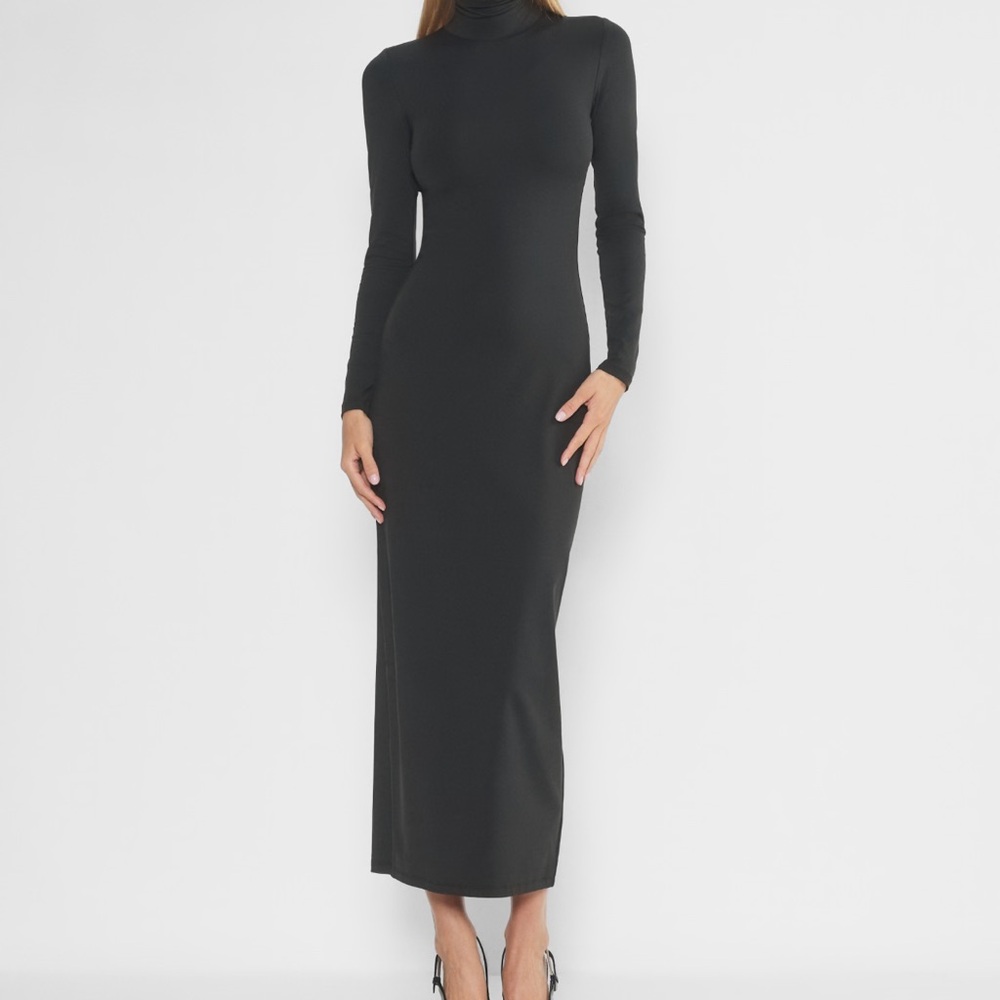 Aritzia Contour Series Green Dress